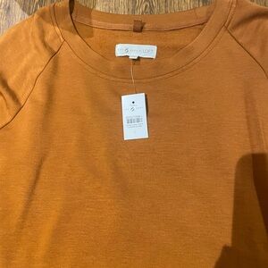 NWT Lou and grey long sleeved top